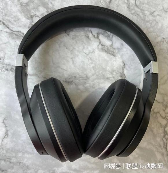 耳机4款家居聆听的伴侣龙8国际唯一头戴降噪