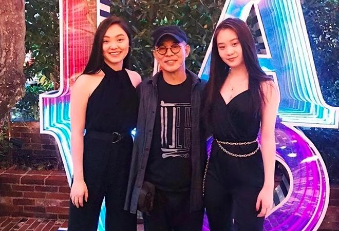 妈美貌的高低往往决定了孩子颜值的上限龙八国际娱乐网站同父异母的星二代妈(图7)