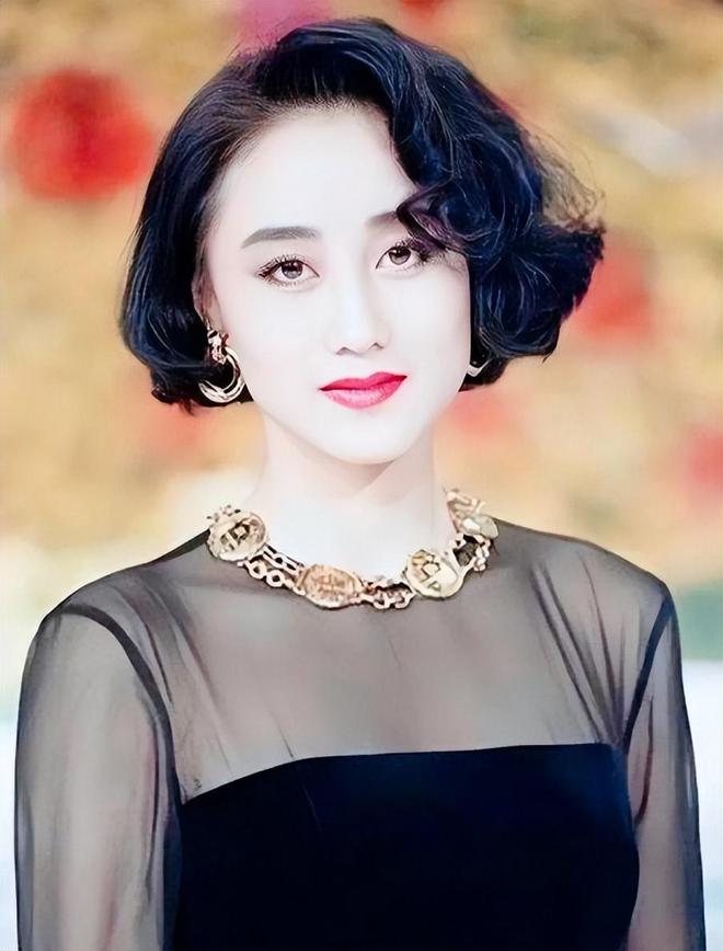 妈美貌的高低往往决定了孩子颜值的上限龙八国际娱乐网站同父异母的星二代妈(图23)